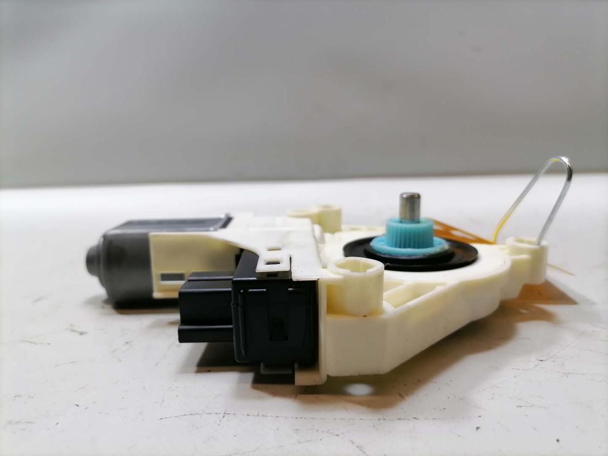 Audi A4 8K B8 original Fensterhebermotor hinten rechts Bj.2010